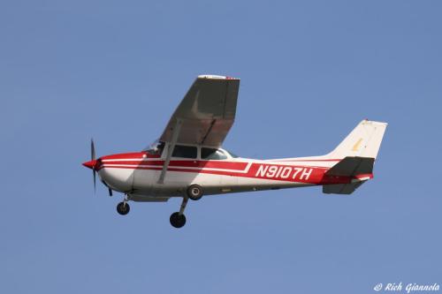 Cessna Skyhawk